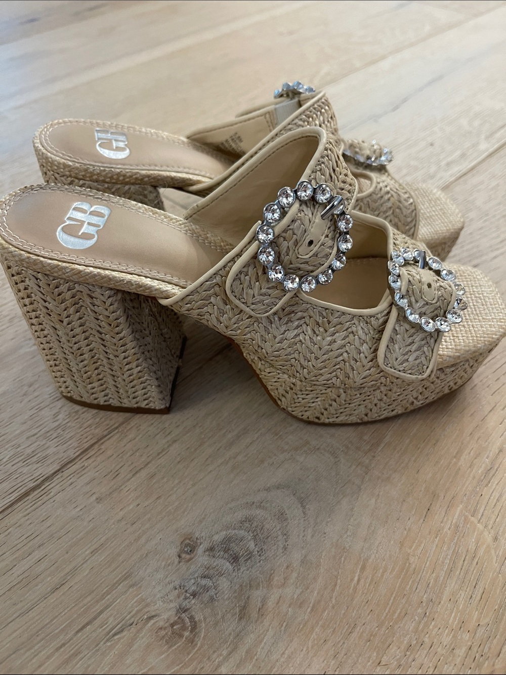 GB Deja -Vu raffia rhinestone platform sandals- natural womens size 5.5